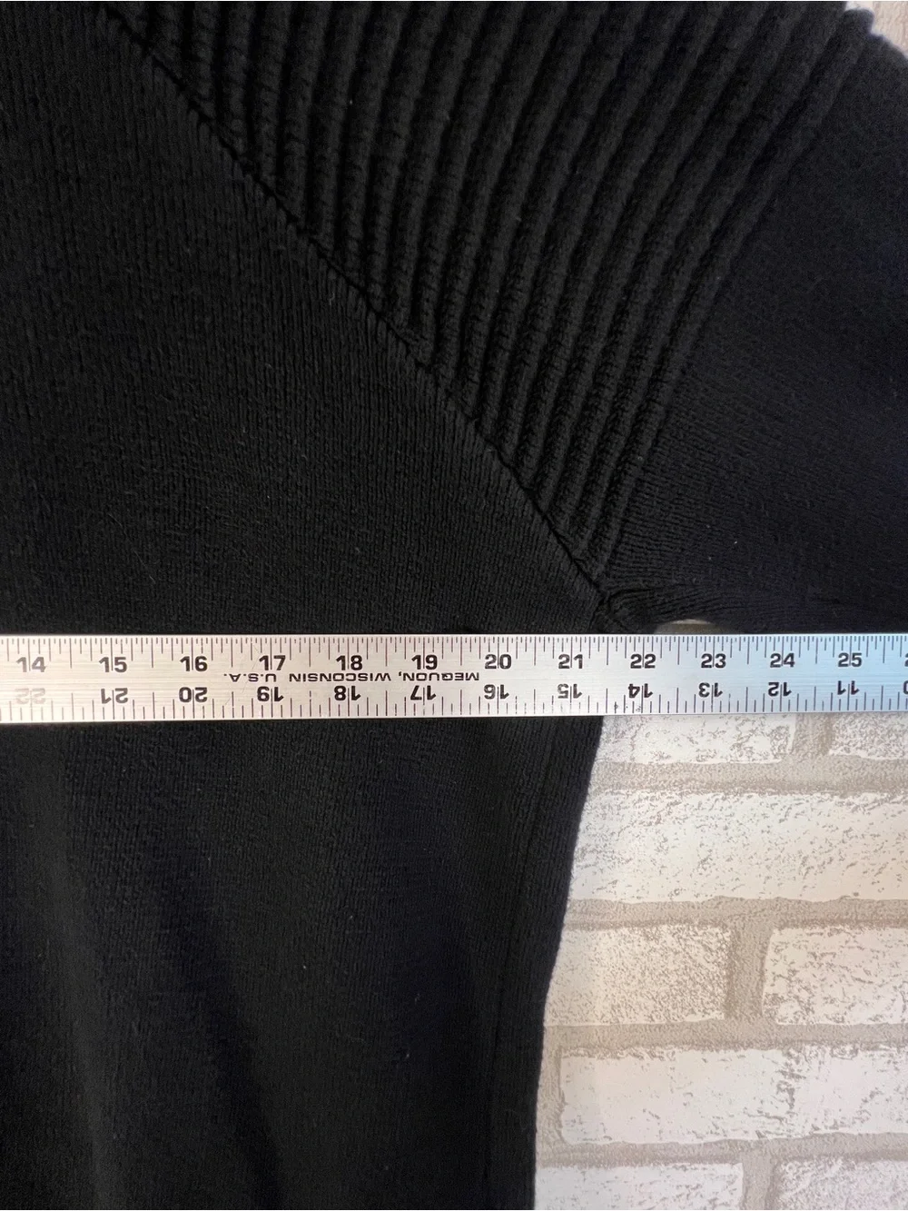 Armani Exchange Men’s Black Ribbed Zip-Up Sweater Jacket